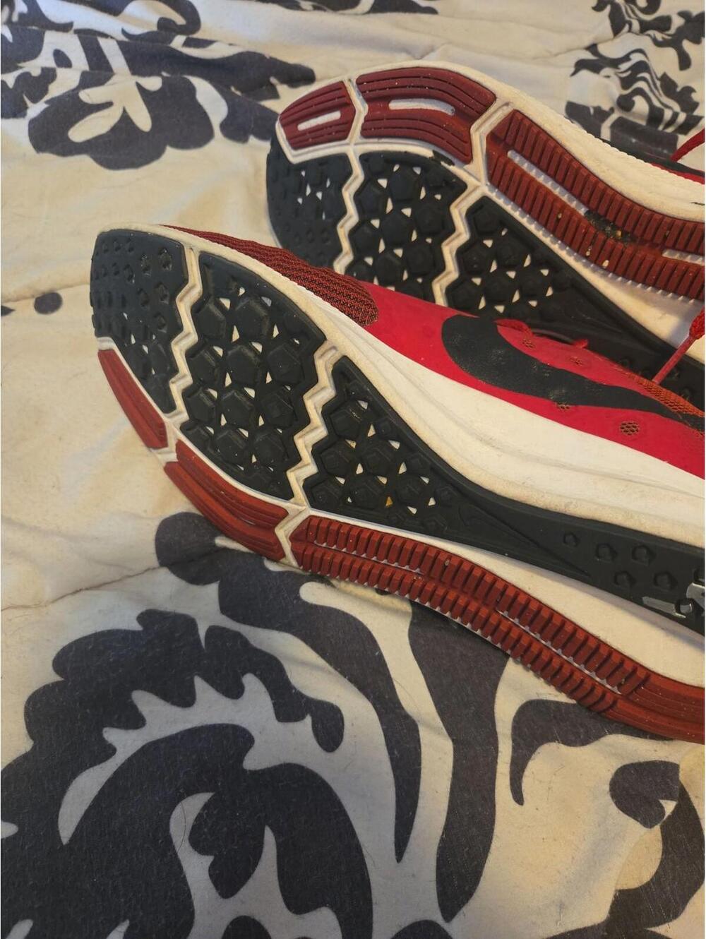 Nike Downshifter 7 Men's Running Shoes Red US 9.5 - Picture 2 of 6